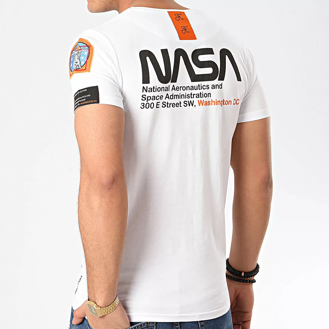 Acheter ⌛ Tee 👚 Shirt Space Exploration Avec Patch Et Broderie 355 Blanc de Final Club 🥰 2 Acheter ⌛ Tee 👚 Shirt Space Exploration Avec Patch Et Broderie 355 Blanc de Final Club 🥰