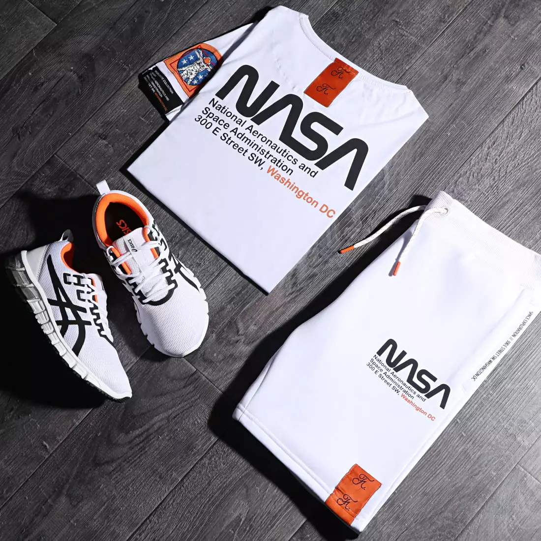 Acheter ⌛ Tee 👚 Shirt Space Exploration Avec Patch Et Broderie 355 Blanc de Final Club 🥰 4 Acheter ⌛ Tee 👚 Shirt Space Exploration Avec Patch Et Broderie 355 Blanc de Final Club 🥰 – Image 3