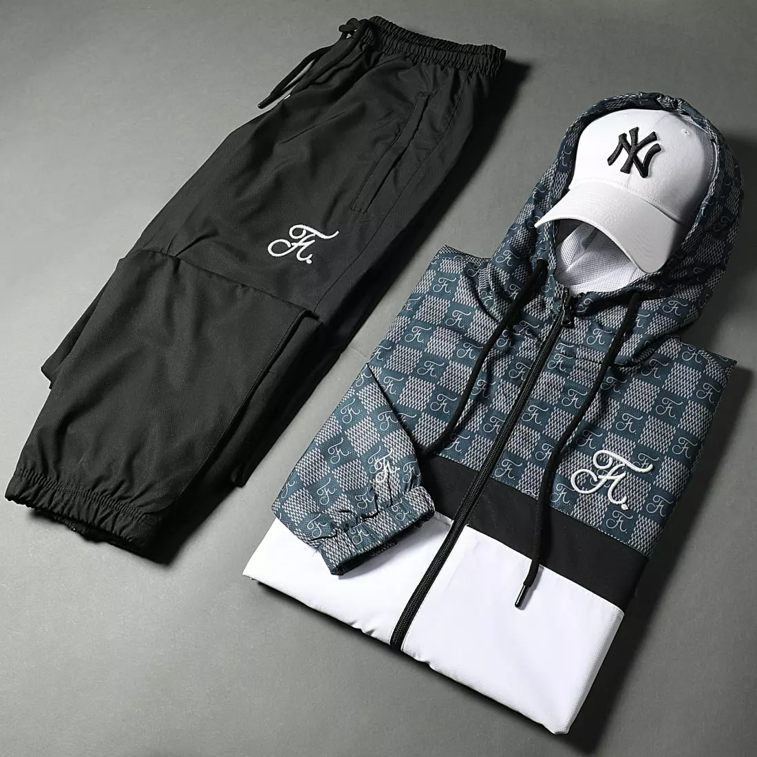 Sortie 🧨 Ensemble De Survêtement Damier Tricolore Avec Broderie 461 Blanc Gris Noir de Final Club 😍 6 Sortie 🧨 Ensemble De Survêtement Damier Tricolore Avec Broderie 461 Blanc Gris Noir de Final Club 😍 – Image 5