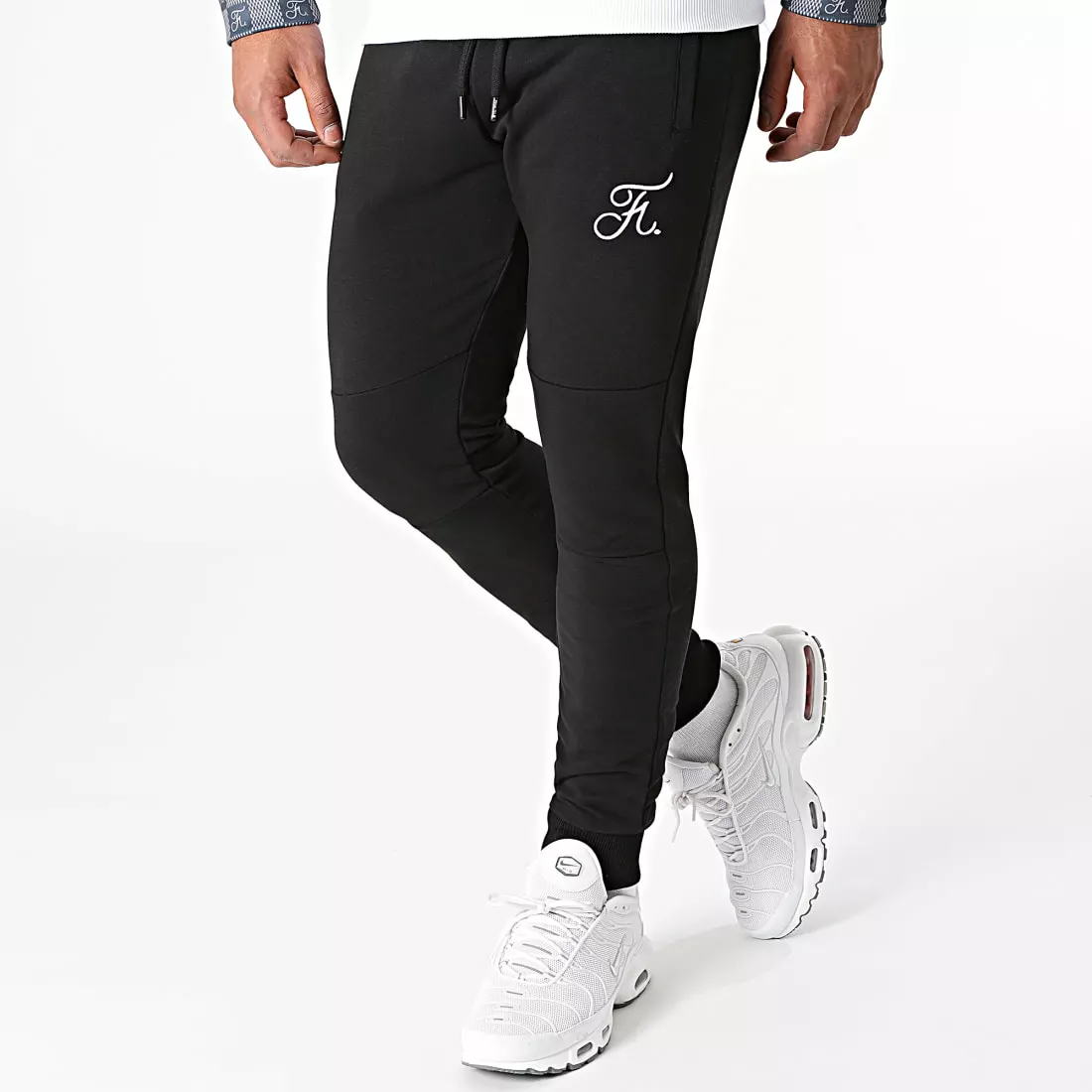 Meilleur prix ⌛ Ensemble de Survetement Damier Tricolore Avec Broderie 590 Blanc Gris Noir de Final Club ✨ 6 Meilleur prix ⌛ Ensemble de Survetement Damier Tricolore Avec Broderie 590 Blanc Gris Noir de Final Club ✨ – Image 4