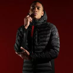 Le moins cher 👏 Doudoune Capuche Premium Tech Noir Rouge de Final Club ⭐ -Final Club Soldes final club 269499 FAB FINAL 1150510 0010 20211129T144557 05