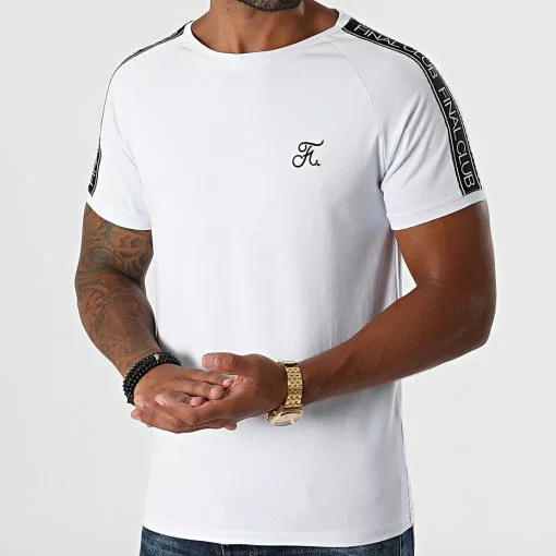 De gros ✔️ Tee 👚 Shirt Avec Bandes Et Broderie 600 Blanc de Final Club 🧨 -Final Club Soldes final club 270262 FINAL 600 20210817T151618 01