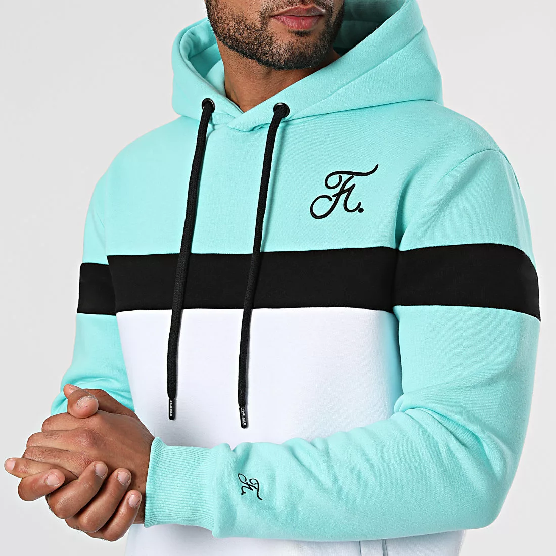 Coupon ⭐ Sweat Capuche Tricolore Avec Broderie 747 Blanc Bleu Pastel de Final Club 😉 4 Coupon ⭐ Sweat Capuche Tricolore Avec Broderie 747 Blanc Bleu Pastel de Final Club 😉 – Image 2