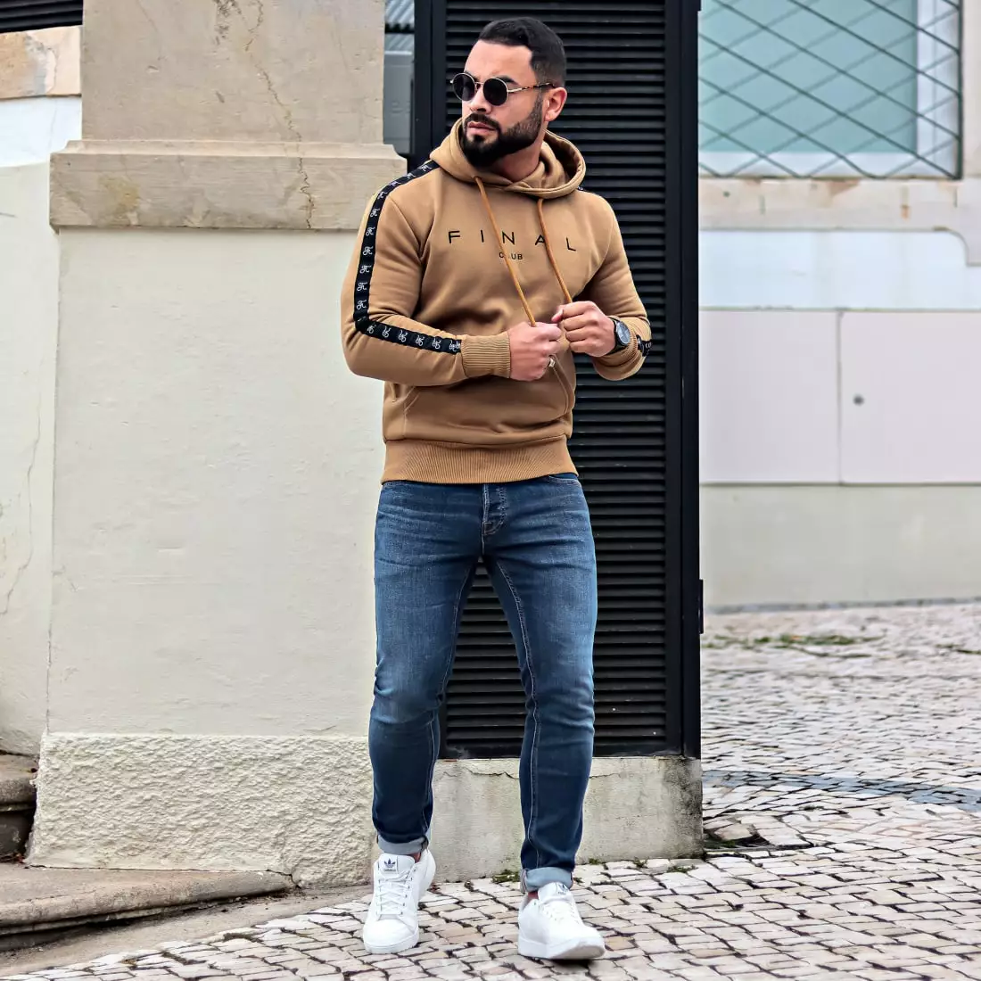 Sortie 🥰 Sweat Capuche A Bandes Avec Broderie 778 Camel de Final Club 💯 7 Sortie 🥰 Sweat Capuche A Bandes Avec Broderie 778 Camel de Final Club 💯 – Image 5