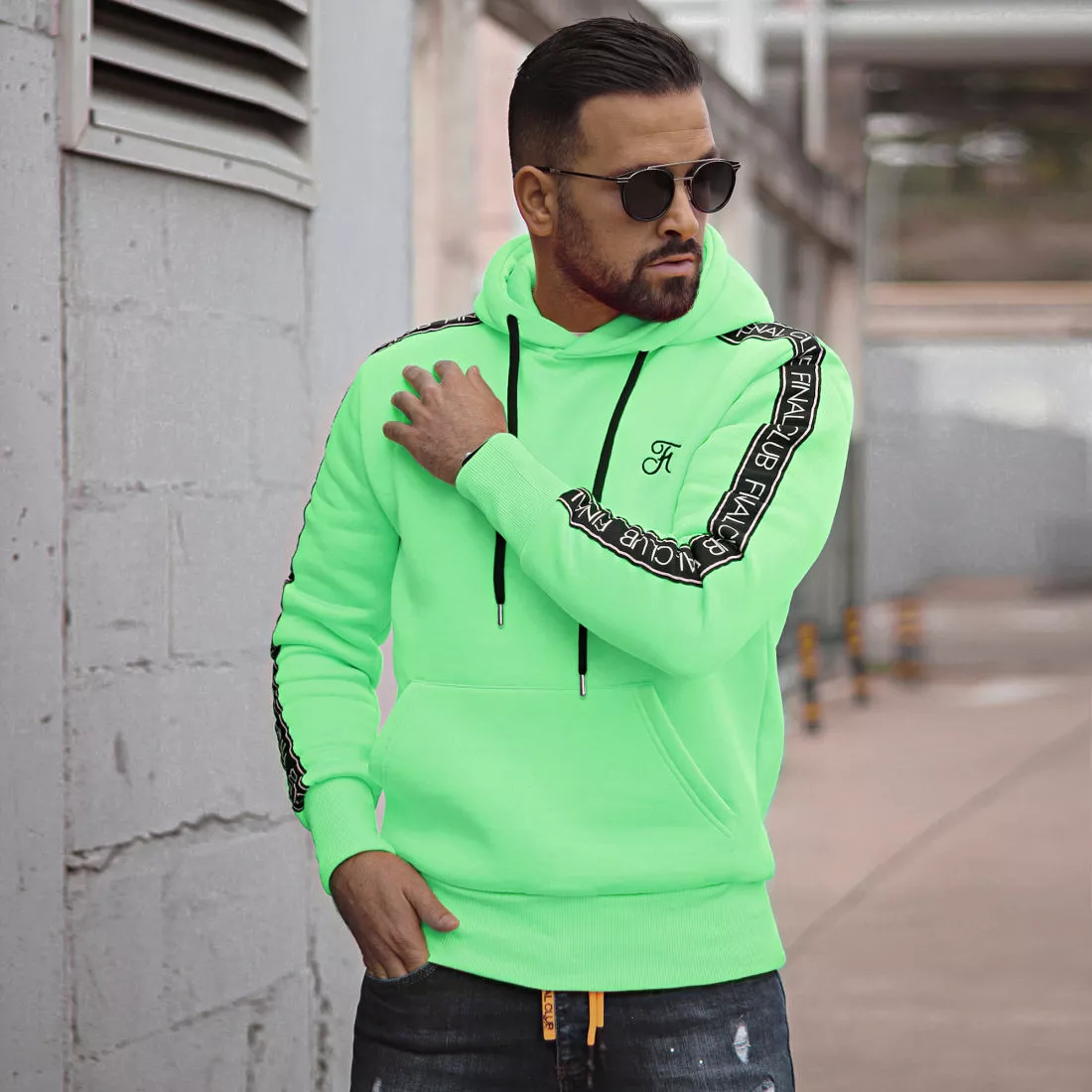 Sortie ⭐ Sweat Capuche Premium A Bandes 727 Vert Fluo de Final Club ✨ 5 Sortie ⭐ Sweat Capuche Premium A Bandes 727 Vert Fluo de Final Club ✨ – Image 3