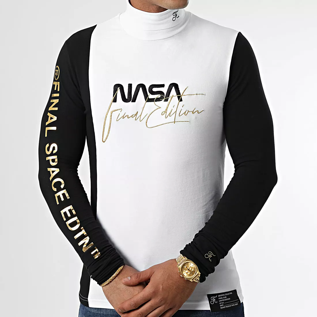 De gros 🛒 Tee 👚 Shirt Col Roulé Manches Longues Final Edition 845 Noir Blanc Détails Or de Final Club 🔔 5 De gros 🛒 Tee 👚 Shirt Col Roulé Manches Longues Final Edition 845 Noir Blanc Détails Or de Final Club 🔔 – Image 3