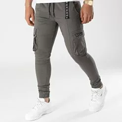 Les meilleures critiques de 🎉 Pantalon Cargo 931 Gris Anthracite de Final Club 🔔