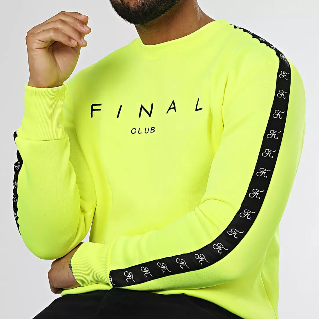 Le moins cher 🥰 Sweat Crewneck A Bandes Avec Broderie 957 Jaune Fluo de Final Club 🌟 3 Le moins cher 🥰 Sweat Crewneck A Bandes Avec Broderie 957 Jaune Fluo de Final Club 🌟