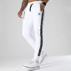 Vente flash 🎉 Pantalon Jogging A Bandes et Broderie 999 Blanc de Final Club 🔥 -Final Club Soldes final club 317670 FINAL 999 20220628T144235 01