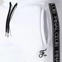 Vente flash 🎉 Pantalon Jogging A Bandes et Broderie 999 Blanc de Final Club 🔥 -Final Club Soldes final club 317670 FINAL 999 20220628T144236 02