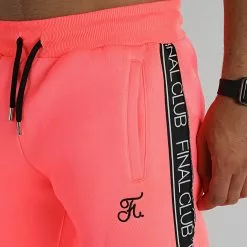 Bon marché ✔️ Pantalon Jogging A Bandes et Broderie 1000 Rose Fluo de Final Club 🌟 -Final Club Soldes final club 317671 FINAL 1000 20220721T153010 02