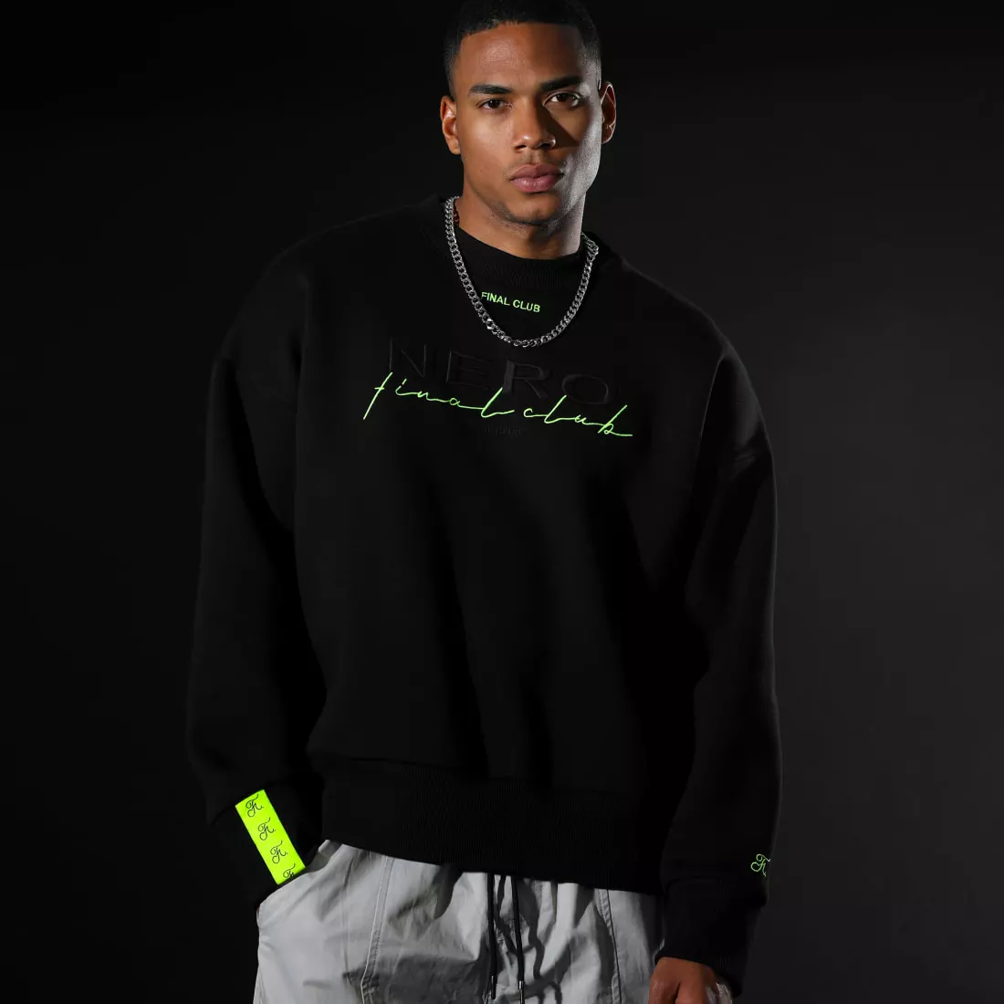 Remise 💯 Sweat Crewneck Large NERO 1st Drop Limited Carbon Black de NERO x Final Club 🤩 8 Remise 💯 Sweat Crewneck Large NERO 1st Drop Limited Carbon Black de NERO x Final Club 🤩 – Image 6